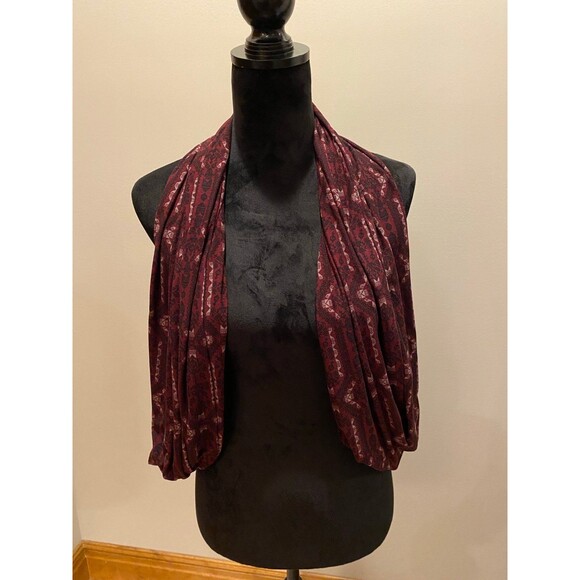 Cato Infinity Scarf Burgundy Pattern Versatile Fall Winter Accessory - Picture 4 of 7